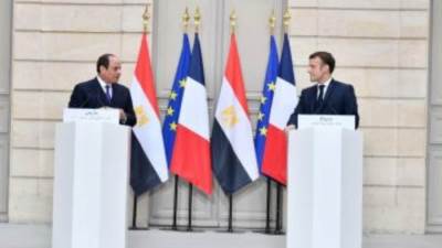 الرئيس السيسي لـ"ماكرون": مصر لن تقبل بالإضرار بمصالحها المائية