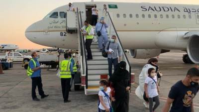 مطار شرم الشيخ الدولى يستقبل أولي الرحلات السياحية من جدة والرياض 