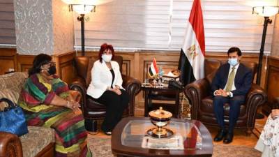 وزير الشباب والرياضة يستقبل رئيس اتحاد المستثمرات العرب