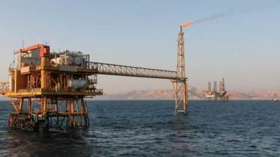 توقيع مذكرة تفاهم بين شركتي بتروجت وبيكر هيوز لزيادة التعاون بين الشركتين