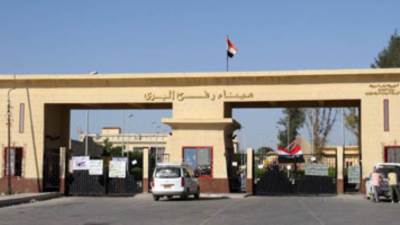  استمرار فتح معبر رفح البري "استثنائيا" لعبور العالقين القادمين من قطاع غزة