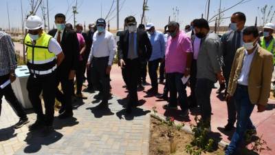 وزير الإسكان يتفقد مشروع الحدائق المركزية "كابيتال بارك" بالعاصمة الإدارية الجديدة