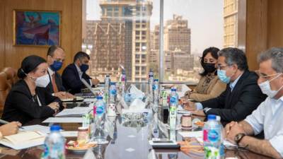 وزيرا السياحة والبيئة يعقدان اجتماعا موسعا لبحث سبل التعاون ودعم الترويج