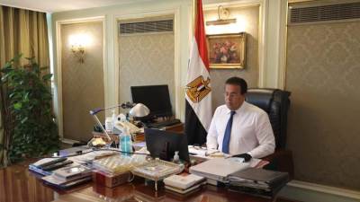 وزيرا التعليم العالي والاتصالات يتابعان تنفيذ المشروعات المشتركة بين الوزارتين