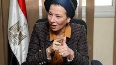 وزيرة البيئة .. الدستور المصرى يتضمن حق الانسان فى بيئة نظيفة