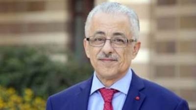 طارق شوقي .. امتحانات الثانوية العامة ستعقد ورقياً لطلاب المنازل والإعادة والتصحيح إلكترونياً 