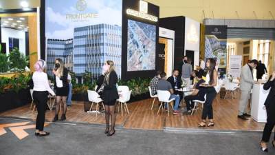 شركة “CCR للتطوير” تقدم عروضا مميزة بمشروع "فرنت جيت" خلال مشاركتها في معرض "نكست موف" 