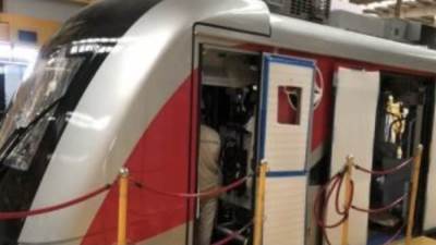 النقل تعلن افتتاح المرحلتين الأولى والثانية للقطار الكهربائى