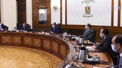 رئيس الوزراء يبحث مقترحاً لإقامة مدينة ترفيهية وثقافية متكاملة في العاصمة الإدارية الجديدة