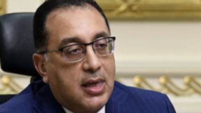 بدء اجتماع اللجنة العليا لأزمة كورونا لإعلان مواعيد غلق المحلات