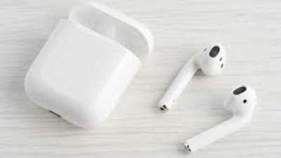 "آبل" تطرح سماعات "إيربود" بتصميم جديد