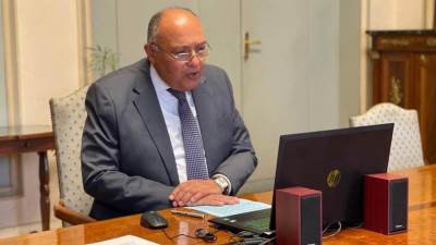 وزير الخارجية يبحث مع نظيره الماليزي سبل تعزيز علاقات التعاون الثُنائي