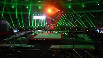 وزير الشباب والرياضة يشهد بروڤة بطولة كأس العالم للجمباز الفني بصالة إستاد القاهرة