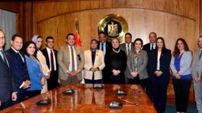  نيفين جامع .. حريصون على التواصل والتنسيق مع كافة القوى السياسية للارتقاء بالتنمية الصناعية 