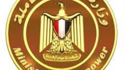 القوى العاملة .. بدء قبول طلبات راغبى العمل من حملة المؤهلات العليا والمتوسطة على 137 مهنة