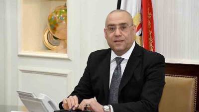 وزير الإسكان 15 يونيو تسليم 792 وحدة "دار مصر" بالعاشر من رمضان