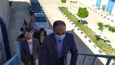 بالصور..  مسئولو "الإسكان" يتفقدون مشروعات المرافق بمدينة النوبارية الجديدة