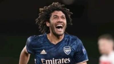 محمد النني يحصد جائزة هدف الموسم في آرسنال