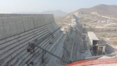 الري: سد النهضة يتضمن 11 فتحة مخارج للتوربينات العليا تقع على منسوب 578 مترا