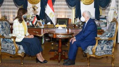 وزيرة الهجرة: الدولة حريصة لإتمام أبنائها بالخارج السنة الدراسية الحالية 