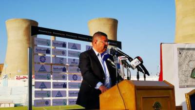 وزير قطاع الأعمال العام يستعرض جهود تطوير نادي غزل المحلة