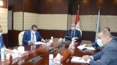 الجزار يؤكد ضرورة وضع الأطر اللازمة لحماية أراضى الدولة من التعديات