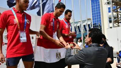 وزير الرياضة يكرم الفائزين لمنافسات تارجت سبرنت ضمن البطولة العربية للرماية 