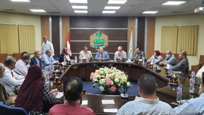 "الإقتصاد العشوائى" على طاولة اجتماع جمعية مستثمرى العاشر من رمضان