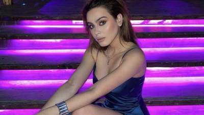 الموديل الاماراتية شجرة الدر تخطف الانظار علي انستجرام بصور جديدة