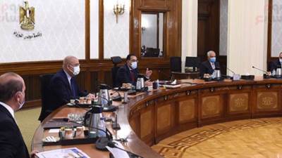  رئيس الوزراء يكلف بإعداد عرض متكامل عن مخططات تطوير المحاور والطرق بغرب القاهرة الكبرى