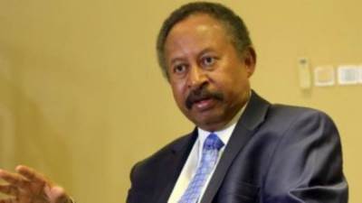  رئيس وزراء السودان يؤكد على ضرورة التوصل لاتفاق قانوني ملزم حول ملء وتشغيل سد النهضة