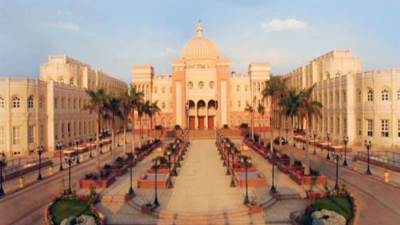 كلية القانون بالجامعة البريطانية تناقش التنظيم القانوني للتكنولوجيا المالية بالبنك المركزي والجهاز المصرفي 