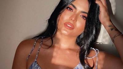 اسماء جلال تخطف الانظار بعد ظهورها بفستان الحب والشهوة 