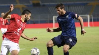 فرج عامر يتهكم على رمضان صبحي في مباراة سموحة وبيراميدز