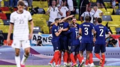 منتخب فرنسا يتفوق بهدف من نيران صديقة على ألمانيا بالشوط الأول