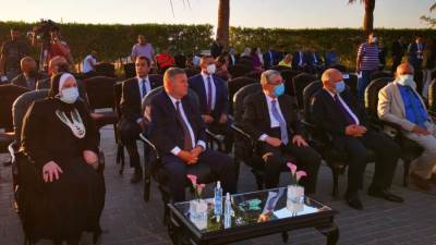 وزير قطاع الأعمال العام يشهد مؤتمر إطلاق السيارة الكهربائية "نصر E70" 