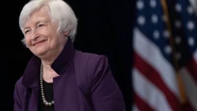 وزيرة الخزانة الأمريكية: اقتصاد البلاد على المسار الصحيح للتعافي القوي من كورونا