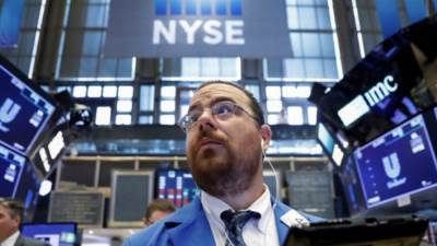 المؤشرات الأمريكية تتباين وانتعاش أسهم التكنولوجيا