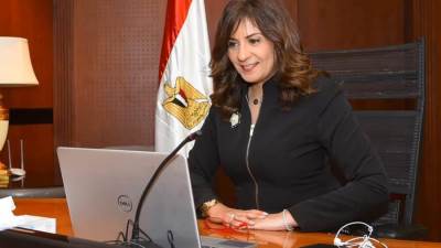 وزيرة الهجرة تبحث مع شباب الدارسين بالخارج مشاركتهم في المبادرة الرئاسية "حياة كريمة"