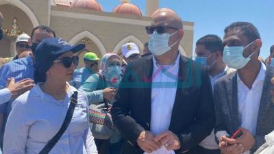 وزير الإسكان يتفقد أعمال تشطيب الواجهات لـ15 برجاً بالمنطقة الشاطئية.. والمدينة التراثية بمدينة العلمين الجديدة