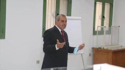 المحرصاوي يتفقد الدورة  التدريبية حول التخطيط الإستراتيجي والتواصل الفعال بمركز الأزهر للتدريب والتطوير