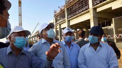 رئيس الوزراء يتفقد قطاع مونوريل العاصمة الإدارية الجديدة