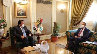 وزير التعليم العالى يستقبل السفير الهندي لبحث آليات التعاون العلمى المشترك