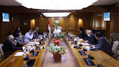 عبد الغفار يجتمع بقيادات وزارته لمتابعة تعليمات السيسي بتطوير التعليم الجامعي