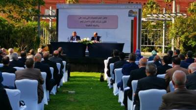 "توفيق" يلتقي رؤساء الشركات لمناقشة تعديلات قانون شركات قطاع الأعمال