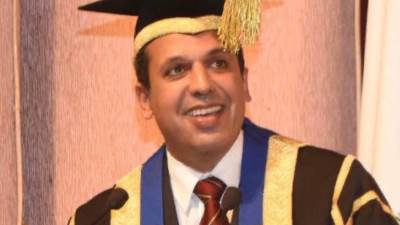 محمد لطفي رئيسًا جديدًا للجامعة البريطانية في مصر.. وفريدة خميس: قامة نادرة