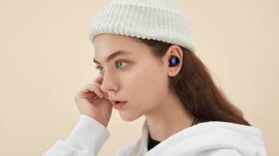 realme تواصل نجاحاتها وتطلق هاتف جديد C21 وسماعتين بقدرات عالية لمنع الضوضاء*