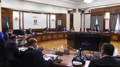 رئيس الوزراء يستعرض ترتيبات الإطلاق الرسمي للمشروع القومي لتطوير الريف المصري