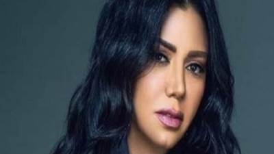 لا يفوتك :رانيا يوسف تعلن اختراق حسابها علي واتس اب