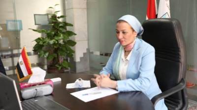 وزيرة البيئة ومحافظ الاسماعيلية يبحثان استعدادات التنفيذ الرسمي لمنظومة إدارة المخلفات الصلبة